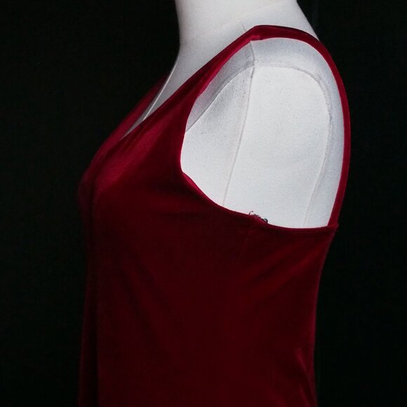 Garage | Vintage, Crimson Red Velvet, V-neck, Evening Gown - Picture 4 of 7